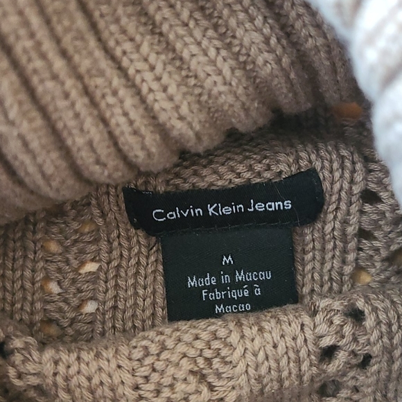 Taupe turtle neck Calvin Klein sweater - Picture 3 of 3